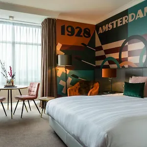 Apollo Amsterdam, A Tribute Portfolio **** Ámsterdam